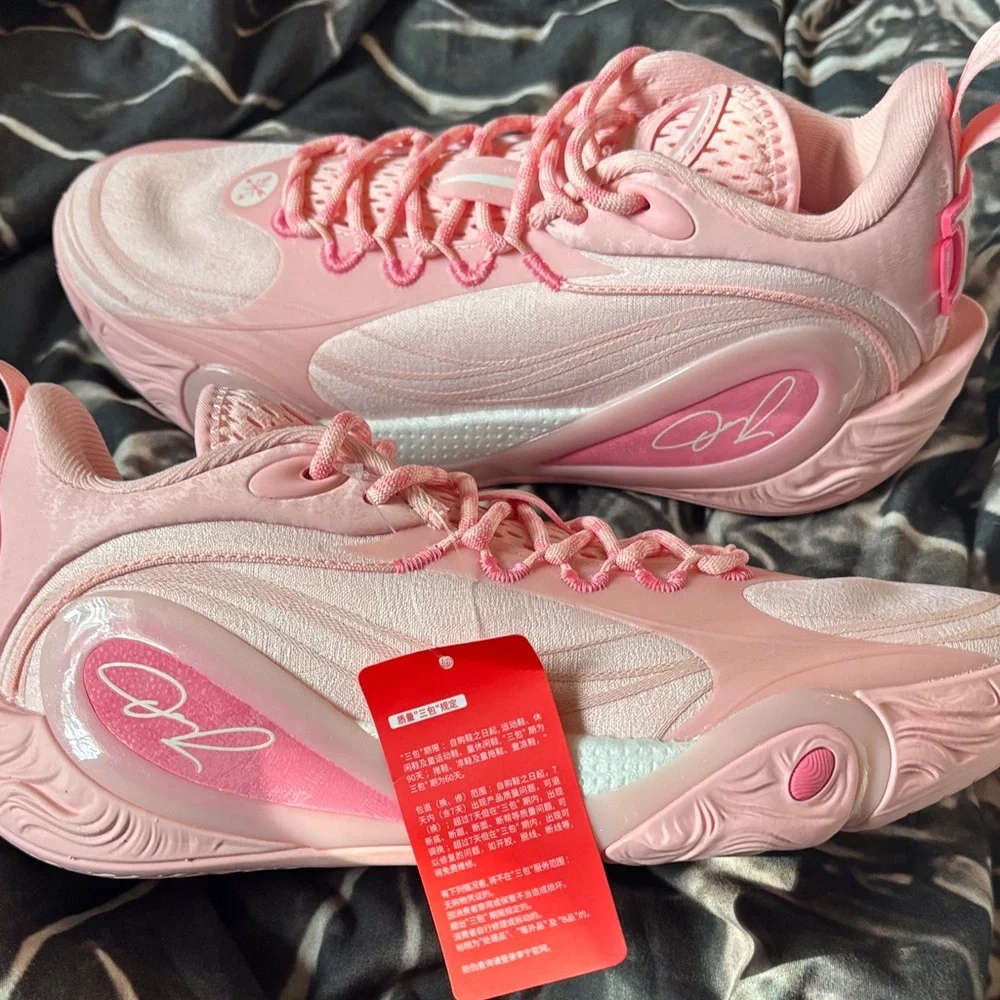 Women’s Pink Athletic Sneakers - Stylish Comfort - Picture 3 of 8